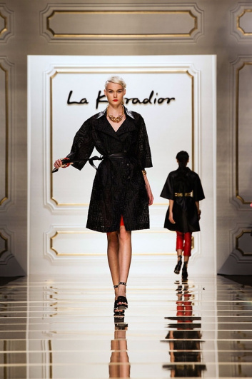 Fotoservizio/SS 2016/WOMEN/LA KORADIOR/DP2/91