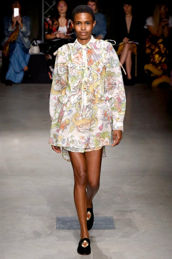 Fotoservizio/SS 2018/WOMEN/DAIZY SHELY/DP2/1