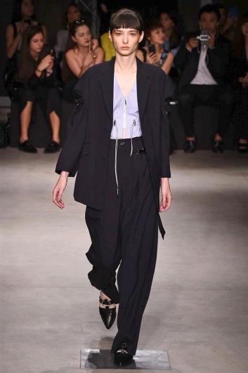 Fotoservizio/SS 2018/WOMEN/UJOH/DP2/1