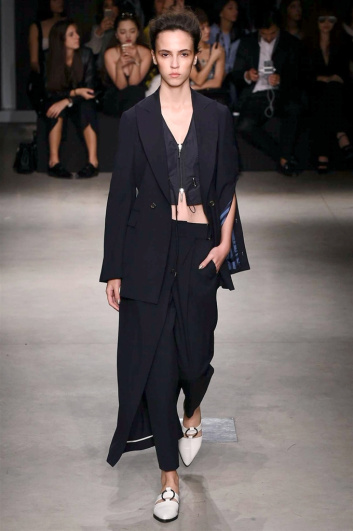 Fotoservizio/SS 2018/WOMEN/UJOH/DP2/4
