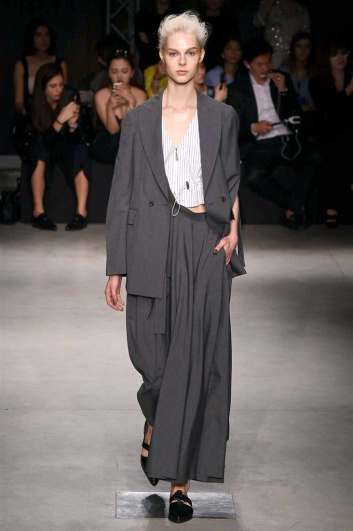 Fotoservizio/SS 2018/WOMEN/UJOH/DP2/3
