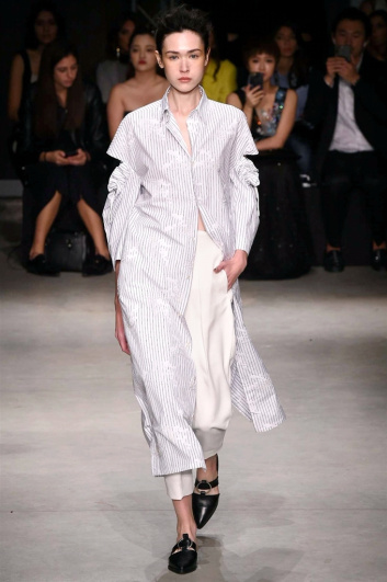Fotoservizio/SS 2018/WOMEN/UJOH/DP2/6