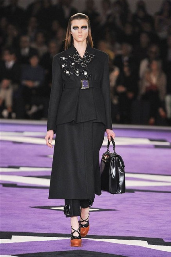 Fotoservizio/FW 2012-2013/WOMEN/PRADA/2