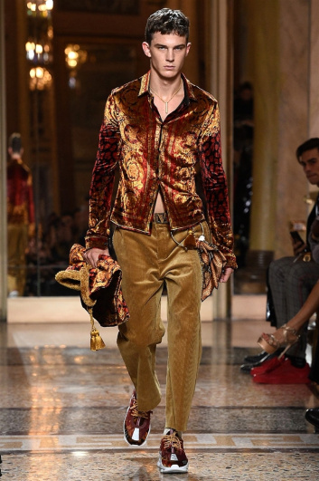 Fotoservizio/FW 2018-2019/MEN/VERSACE/DP2/4