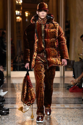 Fotoservizio/FW 2018-2019/MEN/VERSACE/DP2/1