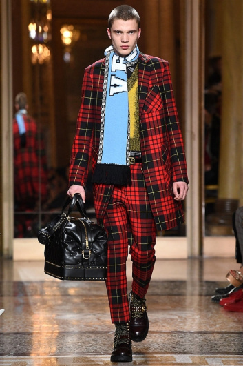 Fotoservizio/FW 2018-2019/MEN/VERSACE/DP2/4