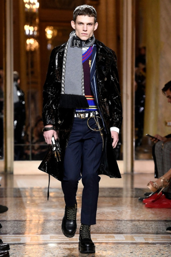 Fotoservizio/FW 2018-2019/MEN/VERSACE/DP2/7