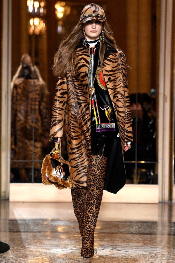 Fotoservizio/FW 2018-2019/MEN/VERSACE/DP2/0