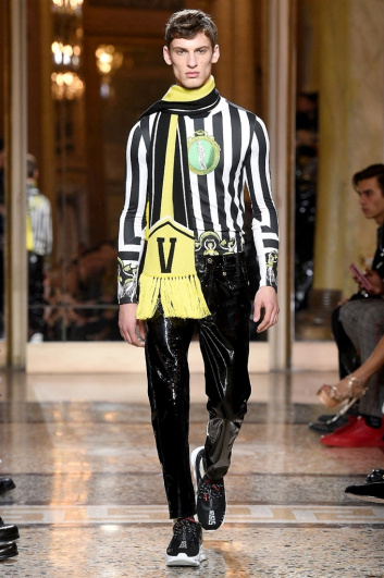 Fotoservizio/FW 2018-2019/MEN/VERSACE/DP2/0