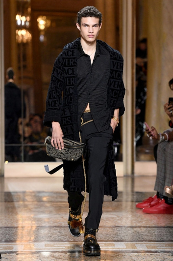 Fotoservizio/FW 2018-2019/MEN/VERSACE/DP2/9