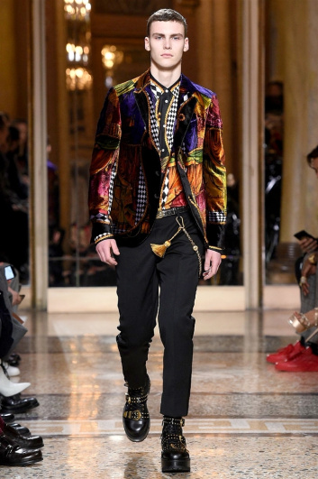 Fotoservizio/FW 2018-2019/MEN/VERSACE/DP2/4
