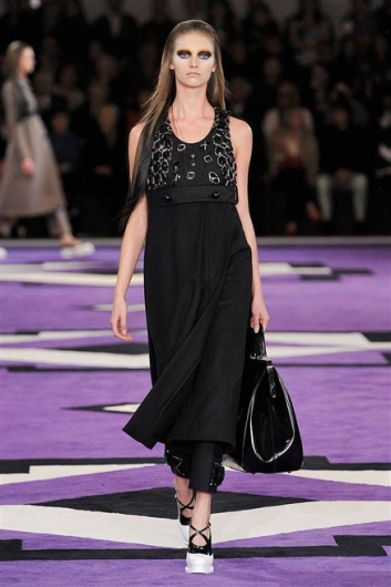 Fotoservizio/FW 2012-2013/WOMEN/PRADA/6