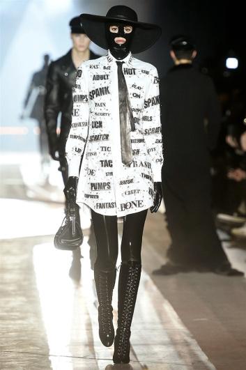 Fotoservizio/FW 2018-2019/MEN/MOSCHINO/DP2/4