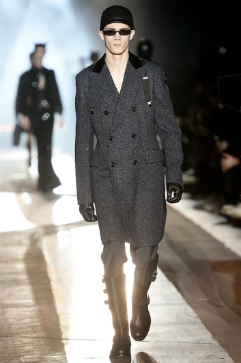 Fotoservizio/FW 2018-2019/MEN/MOSCHINO/DP2/9