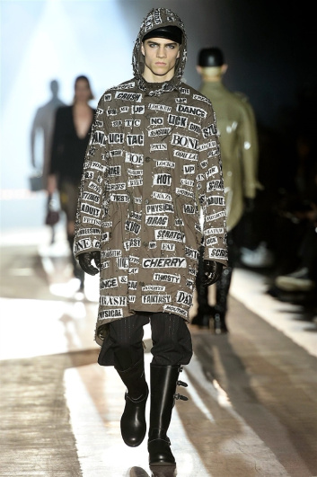 Fotoservizio/FW 2018-2019/MEN/MOSCHINO/DP2/7