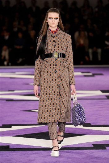 Fotoservizio/FW 2012-2013/WOMEN/PRADA/7