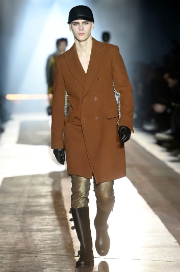 Fotoservizio/FW 2018-2019/MEN/MOSCHINO/DP2/7