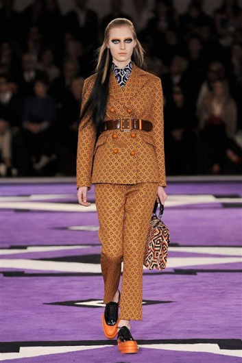 Fotoservizio/FW 2012-2013/WOMEN/PRADA/10