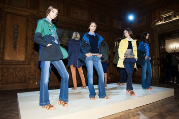 Fotoservizio/SS 2016/WOMEN/PEUTEREY/DP2/18
