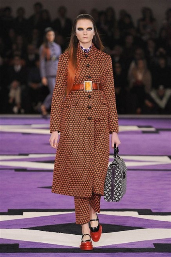 Fotoservizio/FW 2012-2013/WOMEN/PRADA/11