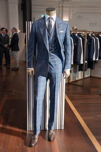Fotoservizio/FW 2018-2019/MEN/KITON/DP2/0