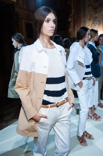 Fotoservizio/SS 2016/WOMEN/PEUTEREY/DP2/30
