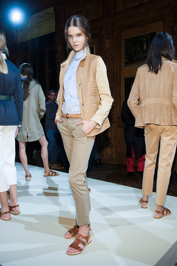 Fotoservizio/SS 2016/WOMEN/PEUTEREY/DP2/35