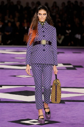 Fotoservizio/FW 2012-2013/WOMEN/PRADA/12