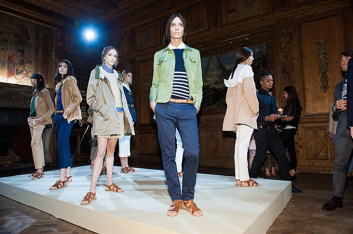 Fotoservizio/SS 2016/WOMEN/PEUTEREY/DP2/39