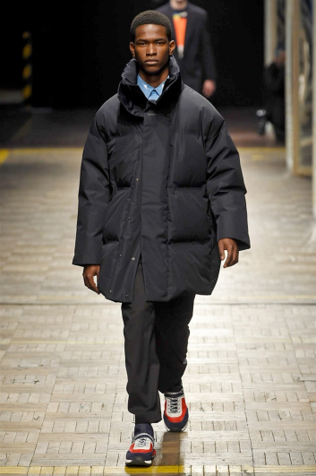 Fotoservizio/FW 2018-2019/MEN/DIRK BIKKEMBERGS/DP2/1