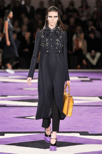 Fotoservizio/FW 2012-2013/WOMEN/PRADA/13