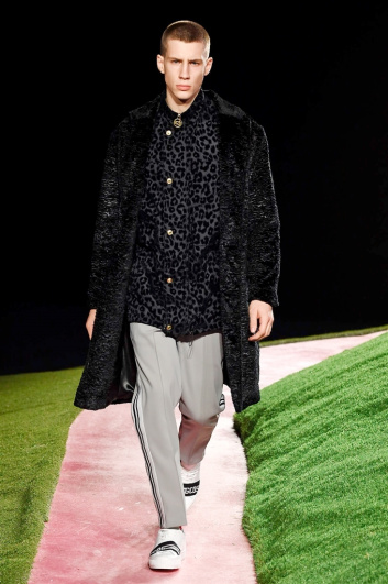 Fotoservizio/FW 2018-2019/MEN/GCDS/DP2/3