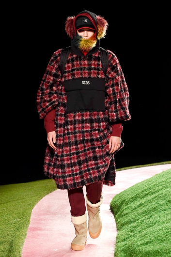 Fotoservizio/FW 2018-2019/MEN/GCDS/DP2/1