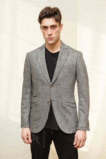 Fotoservizio/FW 2018-2019/MEN/MAURIZIO MIRI/DP2/4
