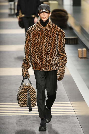 Fotoservizio/FW 2018-2019/MEN/FENDI/DP2/ 4