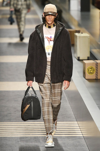 Fotoservizio/FW 2018-2019/MEN/FENDI/DP2/ 38