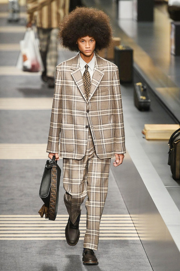 Fotoservizio/FW 2018-2019/MEN/FENDI/DP2/ 42