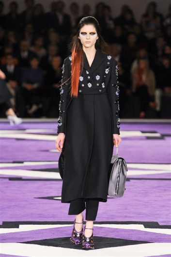 Fotoservizio/FW 2012-2013/WOMEN/PRADA/27