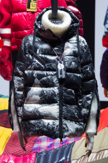 Fotoservizio/FW 18-19/WOMEN/MONCLER/DP2/45