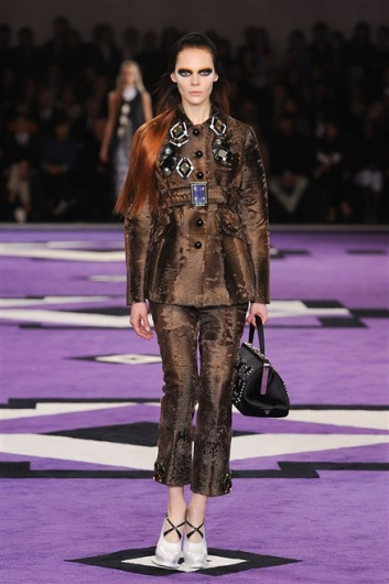 Fotoservizio/FW 2012-2013/WOMEN/PRADA/35