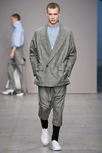 Fotoservizio/FW 18-19/WOMEN/LUCIO VANOTTI/DP2/2