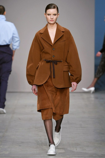 Fotoservizio/FW 18-19/WOMEN/LUCIO VANOTTI/DP2/5