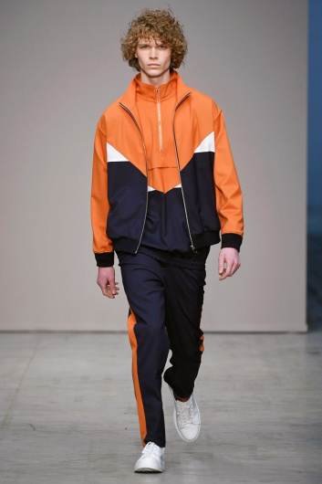 Fotoservizio/FW 18-19/WOMEN/LUCIO VANOTTI/DP2/20
