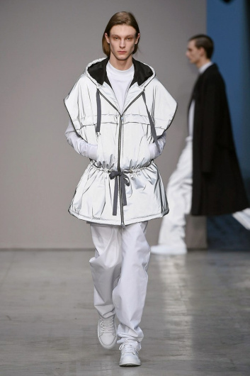 Fotoservizio/FW 18-19/WOMEN/LUCIO VANOTTI/DP2/16