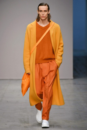 Fotoservizio/FW 18-19/WOMEN/LUCIO VANOTTI/DP2/27