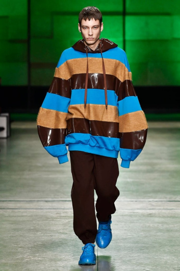 Fotoservizio/FW 18-19/WOMEN/ANNAKIKI/DP2/1
