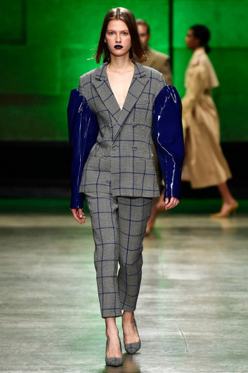 Fotoservizio/FW 18-19/WOMEN/ANNAKIKI/DP2/7