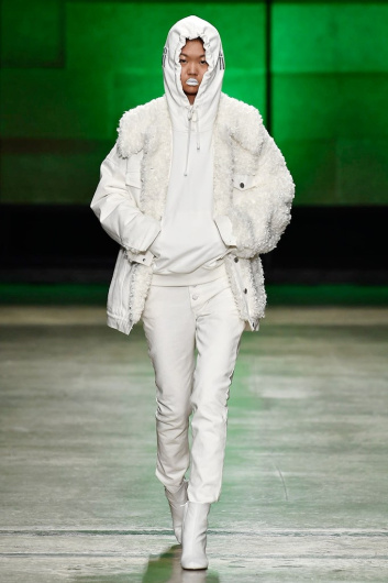 Fotoservizio/FW 18-19/WOMEN/ANNAKIKI/DP2/5