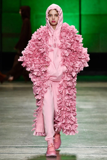 Fotoservizio/FW 18-19/WOMEN/ANNAKIKI/DP2/3