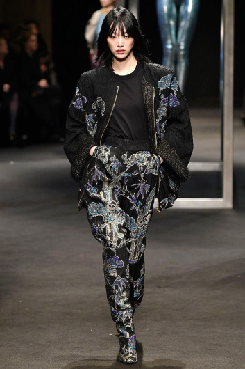 Fotoservizio/FW 18-19/WOMEN/ALBERTA FERRETTI/DP2/3